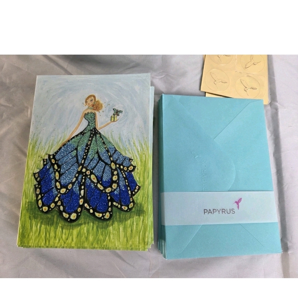 Papyrus Bella Pilar Blank Note Card & Envelope Glitter Butterfly Dress Set of 15 - Picture 4 of 5